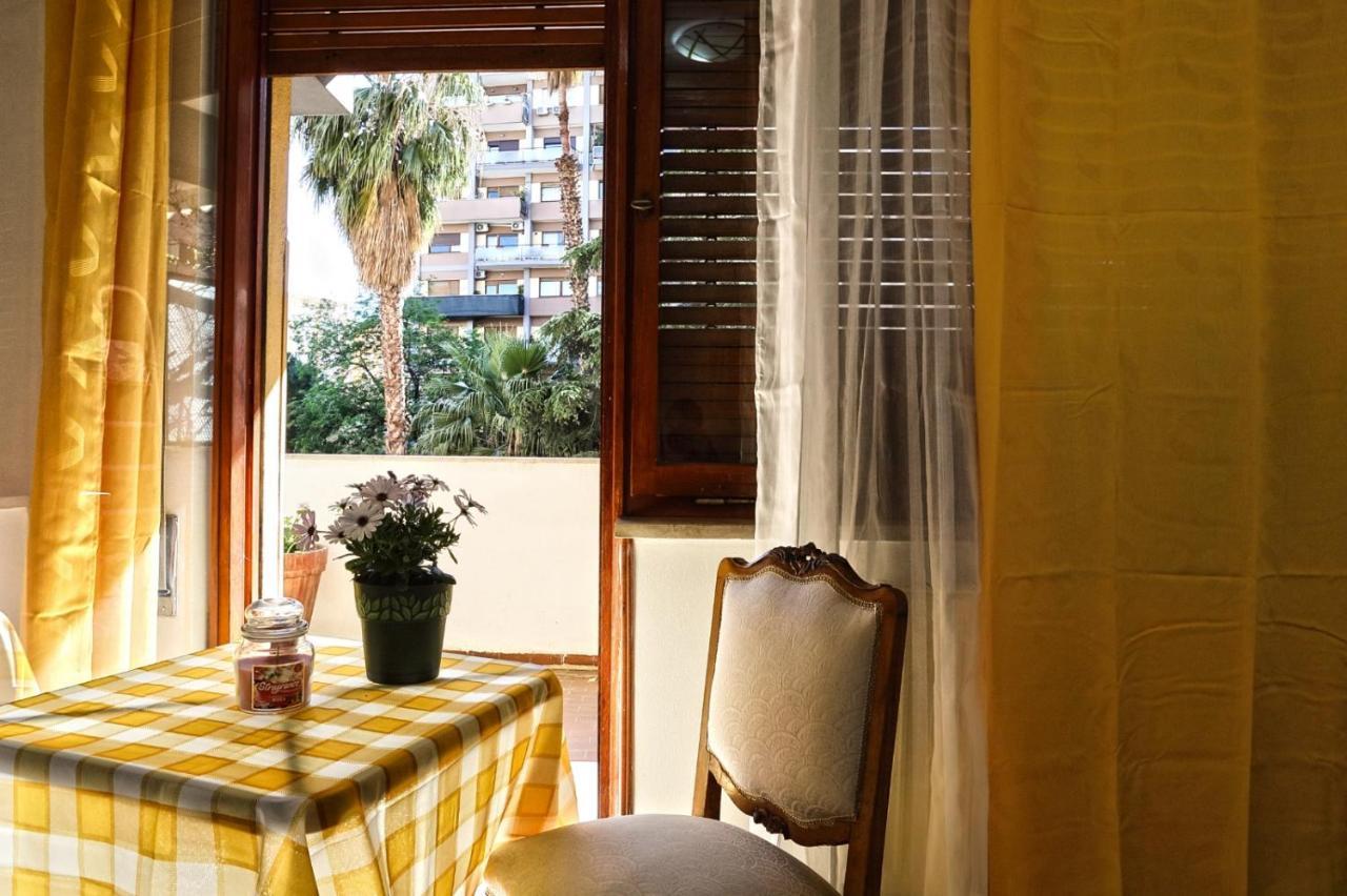A Casa Di Fra' Acomodação com café da manhã Palermo Exterior foto